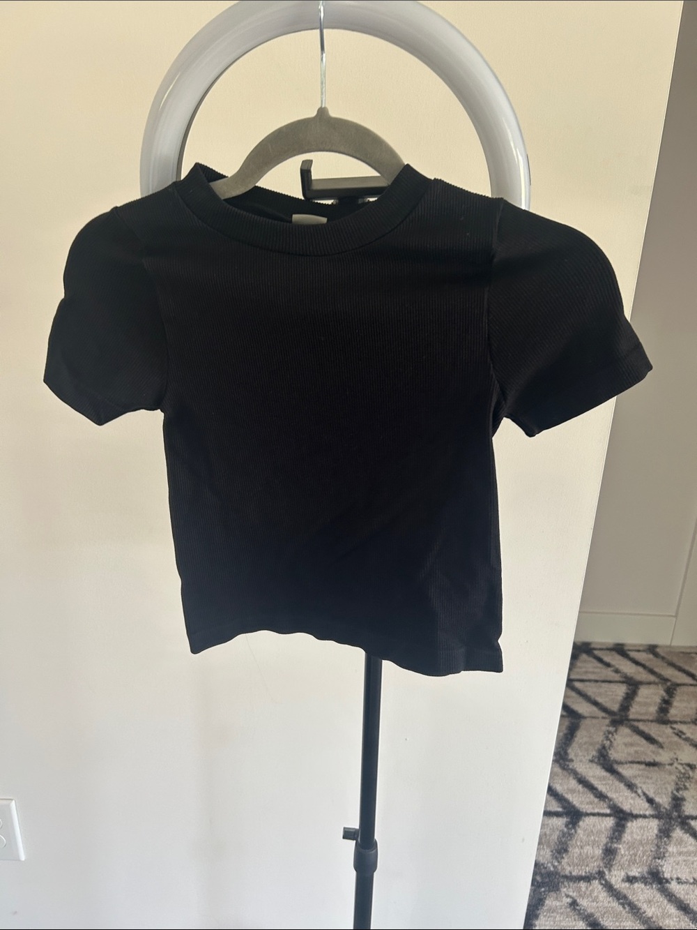 Black Short Sleeve Ribbed Tee